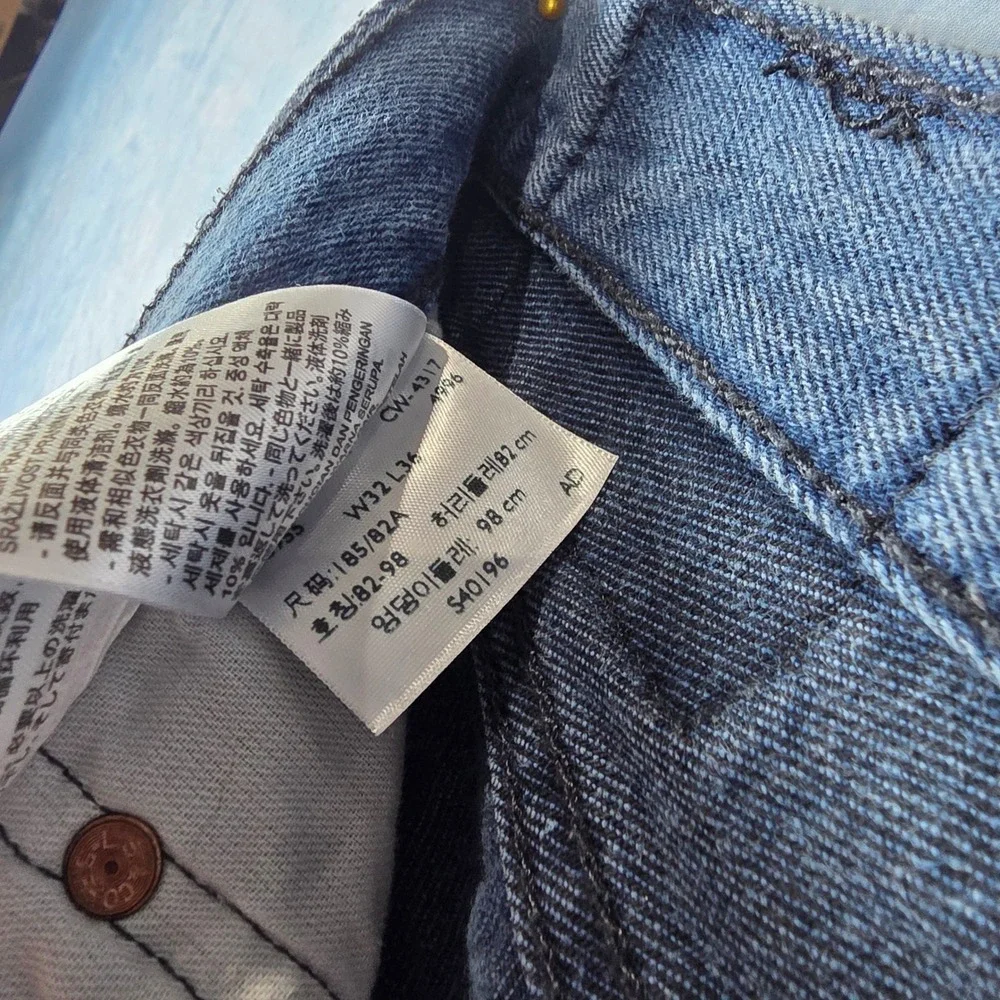Levis 501 Original Fit Mens Blue Straight Leg Denim Jeans W32‎ L36 Black labels